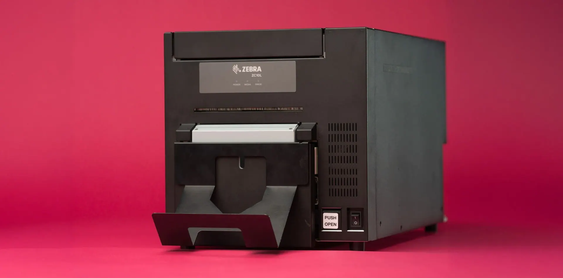 ZC10L: Large-format badge printer